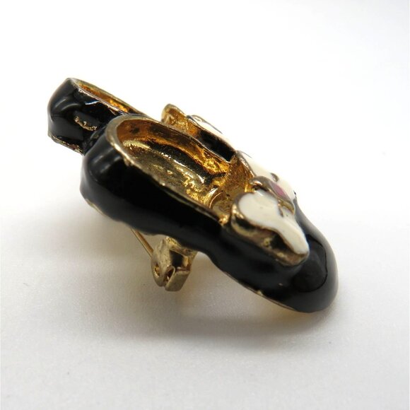 Mary Jane Shoes Brooch Black White Gold Tone Red Rhinestone Enamel 1" Pin - Picture 6 of 10